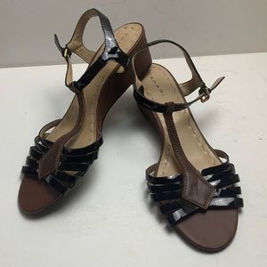 NWT TAHARI “Harlow” Strappy Wedge (9)